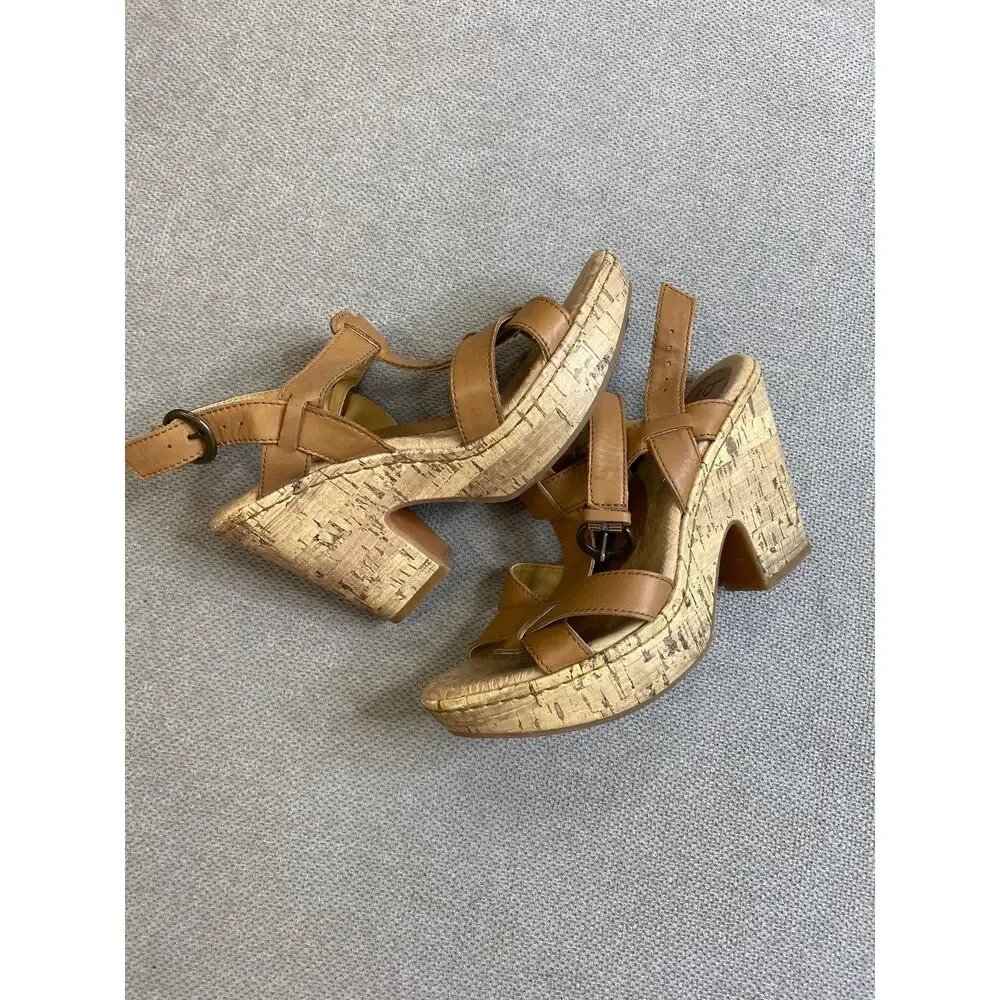 B.O.C Born Light Brown T-Strap Platform Sandals, 7 Womens, 38 EU